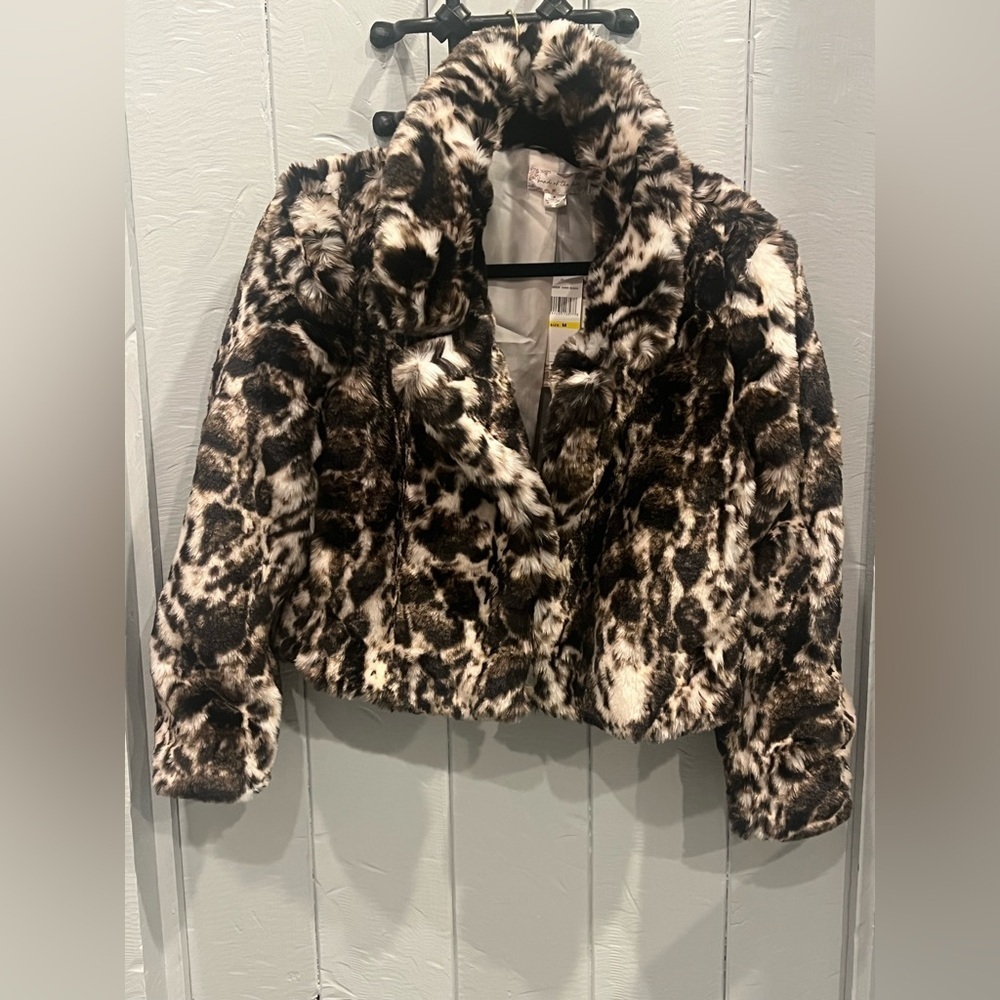 Band of the Free Leopard Print Faux Fur Jacket NWT